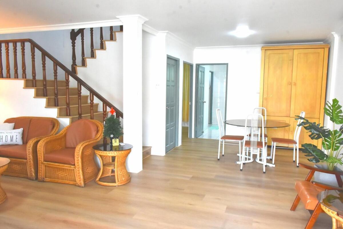 בינטולו Rain Tree Homestay מראה חיצוני תמונה